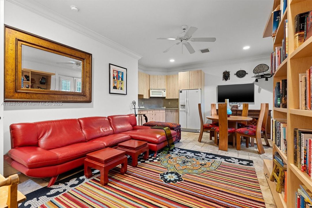 Недавно продано: $2,699,999 (6 спален, 5 ванн, 5678 Квадратных фут)