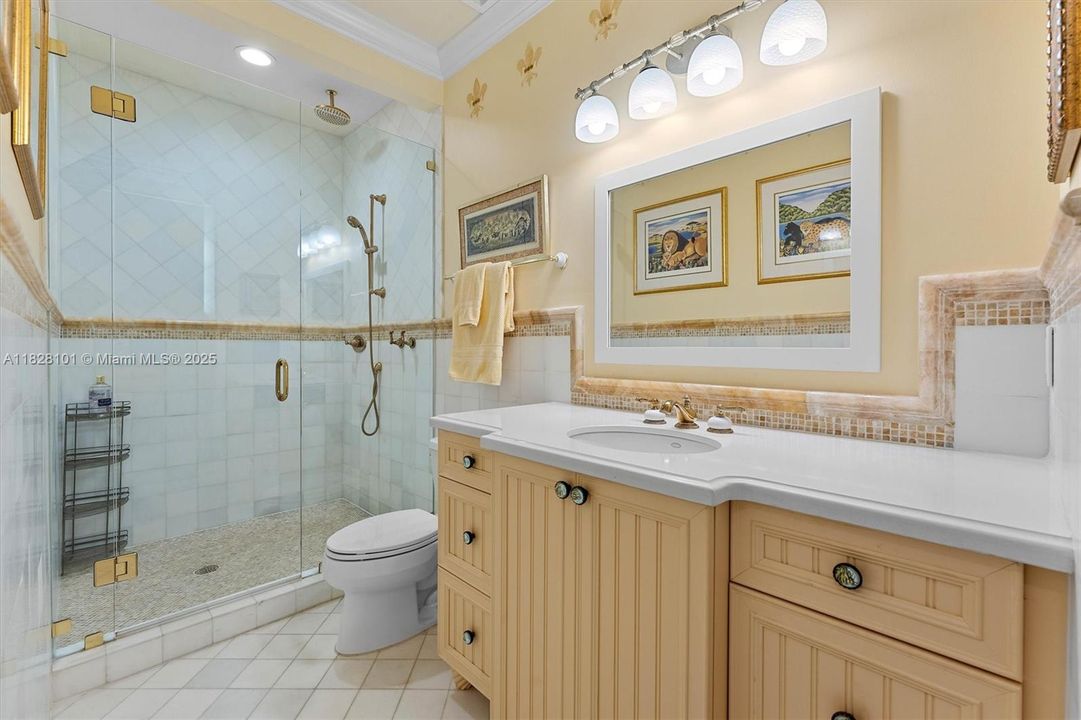 Недавно продано: $2,699,999 (6 спален, 5 ванн, 5678 Квадратных фут)