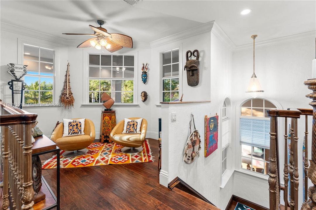 Недавно продано: $2,699,999 (6 спален, 5 ванн, 5678 Квадратных фут)