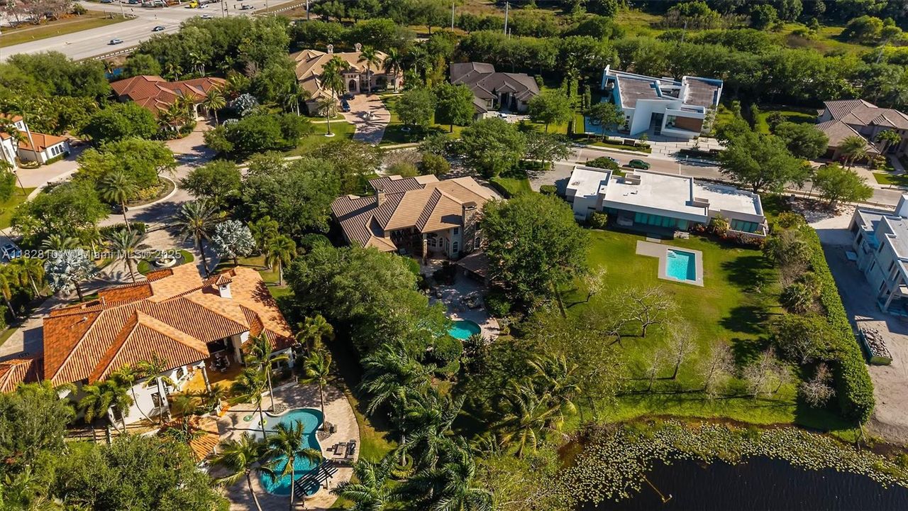 Недавно продано: $2,699,999 (6 спален, 5 ванн, 5678 Квадратных фут)