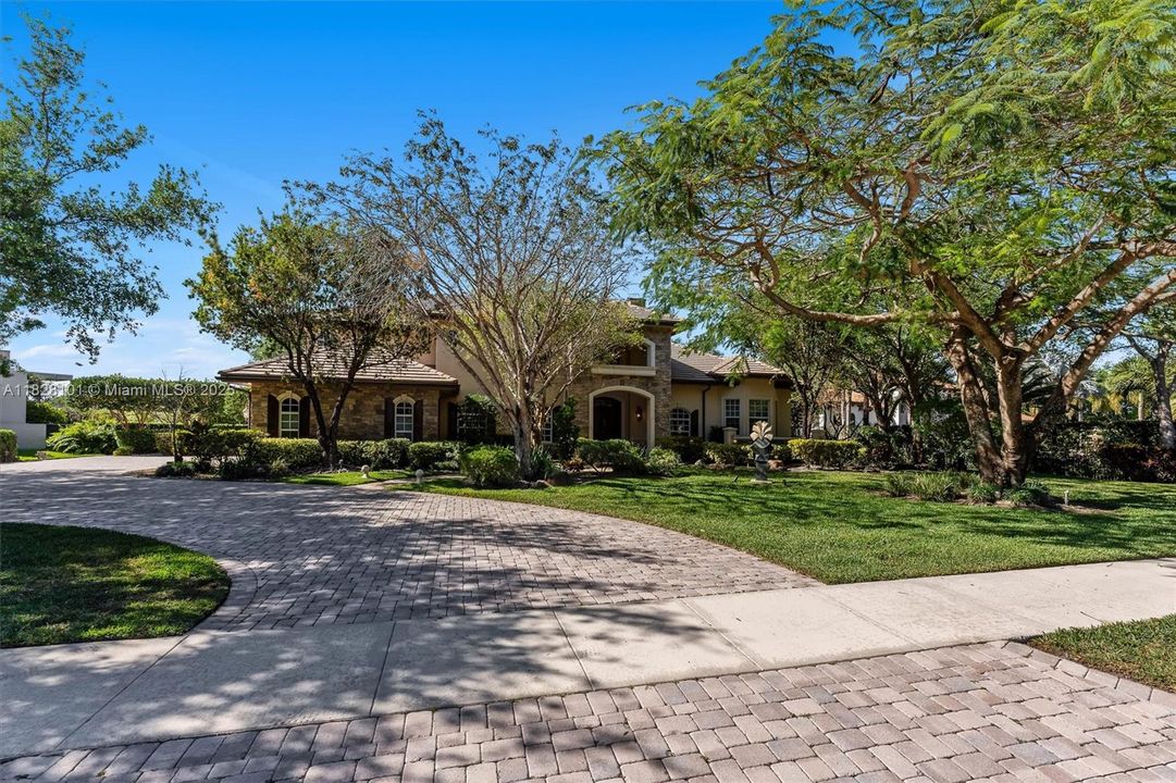 Недавно продано: $2,699,999 (6 спален, 5 ванн, 5678 Квадратных фут)