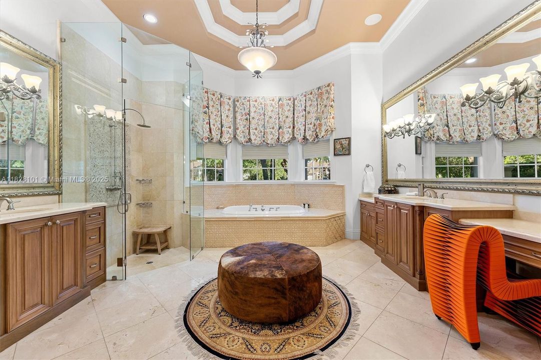 Недавно продано: $2,699,999 (6 спален, 5 ванн, 5678 Квадратных фут)