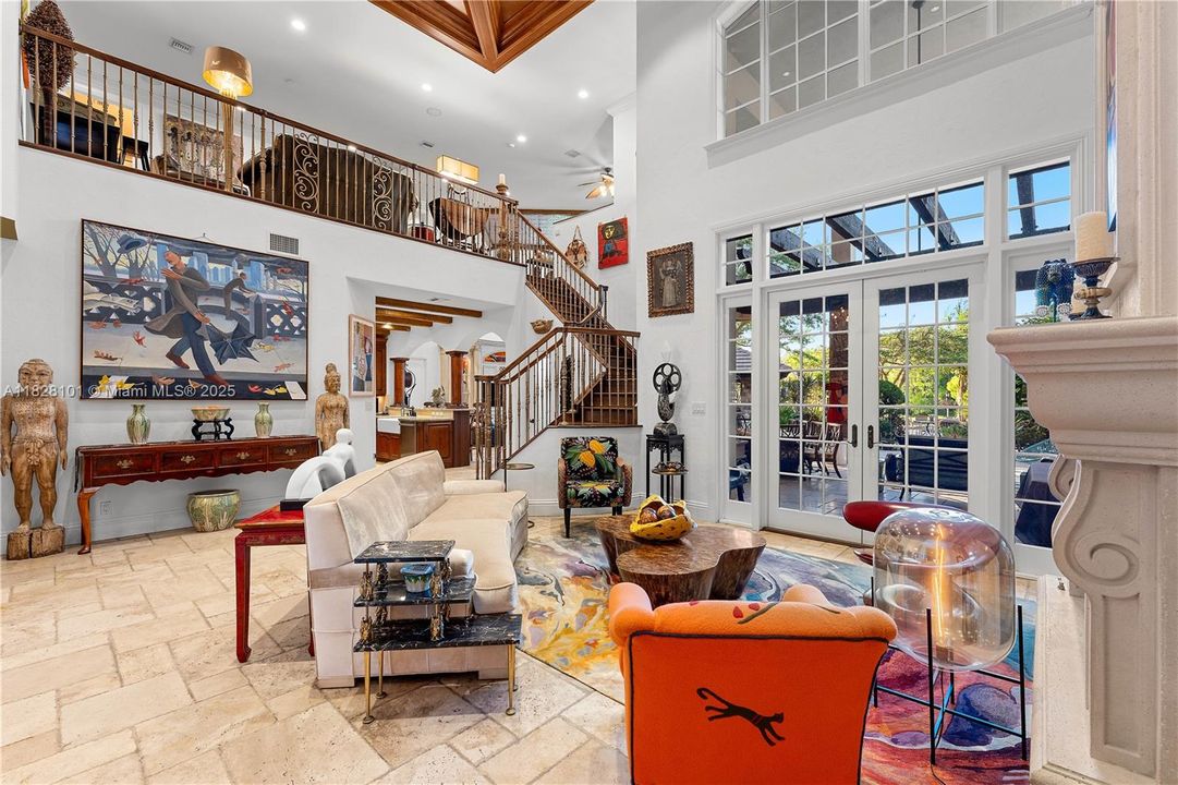 Недавно продано: $2,699,999 (6 спален, 5 ванн, 5678 Квадратных фут)