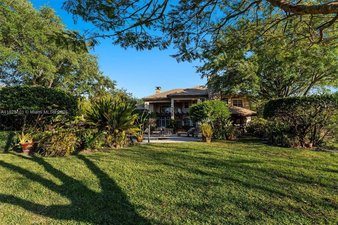 Недавно продано: $2,699,999 (6 спален, 5 ванн, 5678 Квадратных фут)