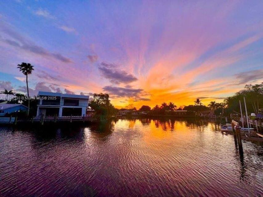 На продажу: $2,500,000 (3 спален, 3 ванн, 2824 Квадратных фут)