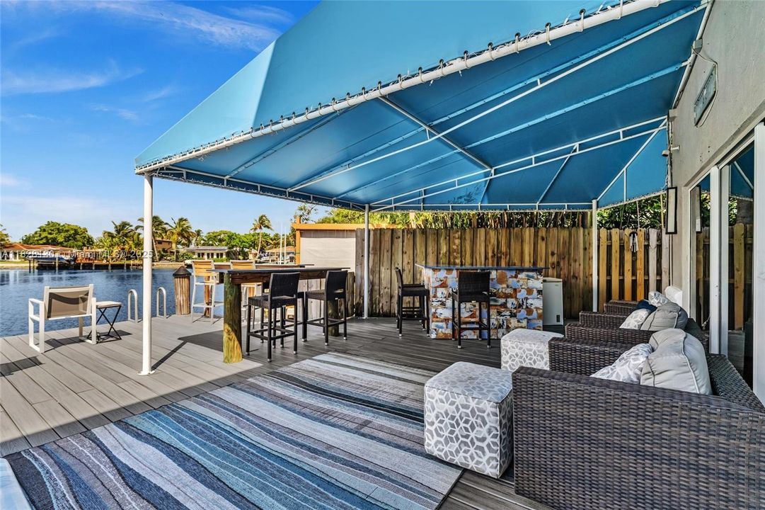 На продажу: $2,500,000 (3 спален, 3 ванн, 2824 Квадратных фут)