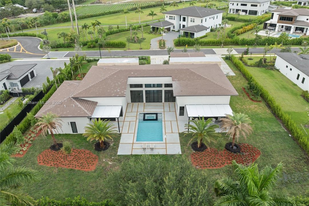 En Venta: $5,500,000 (5 camas, 5 baños, 5818 Pies cuadrados)