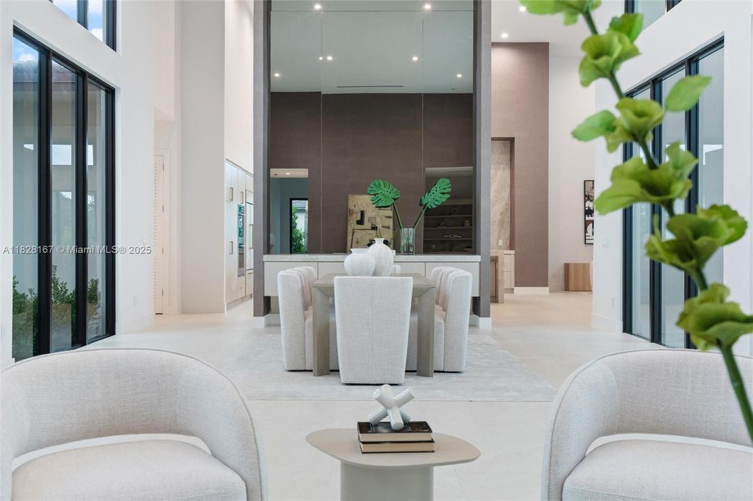 En Venta: $5,500,000 (5 camas, 5 baños, 5818 Pies cuadrados)