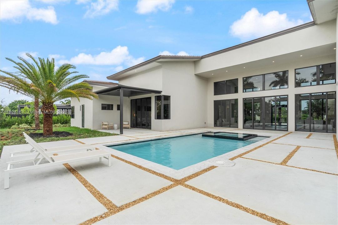 En Venta: $5,500,000 (5 camas, 5 baños, 5818 Pies cuadrados)