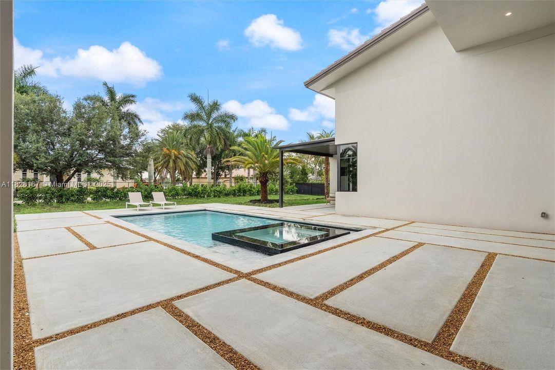 En Venta: $5,500,000 (5 camas, 5 baños, 5818 Pies cuadrados)