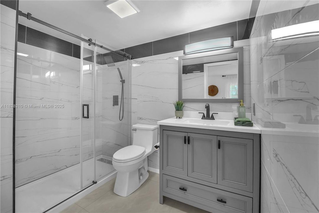 Active With Contract: $149,000 (1 beds, 1 baths, 798 Square Feet)