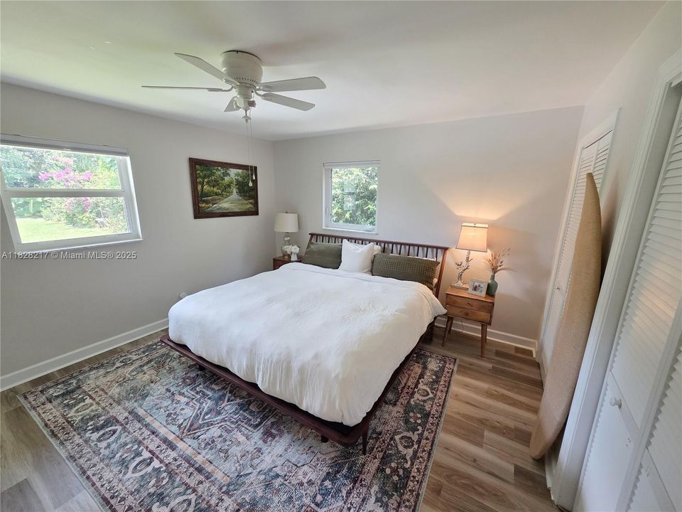 最近售出: $689,000 (4 贝兹, 2 浴室, 1698 平方英尺)