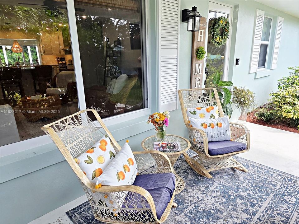 最近售出: $689,000 (4 贝兹, 2 浴室, 1698 平方英尺)