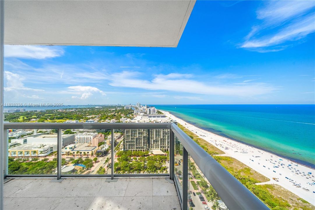 For Sale: $6,700,000 (3 beds, 3 baths, 1588 Square Feet)
