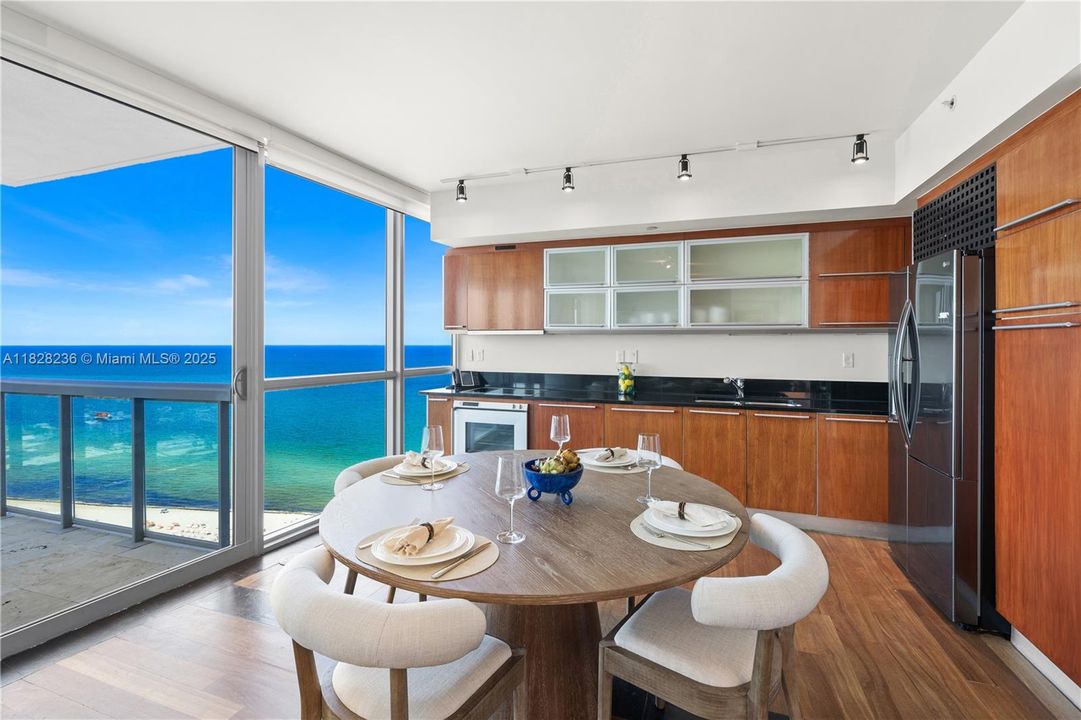 For Sale: $6,700,000 (3 beds, 3 baths, 1588 Square Feet)