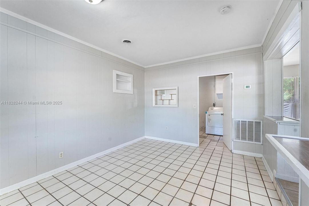 На продажу: $416,000 (3 спален, 2 ванн, 1423 Квадратных фут)