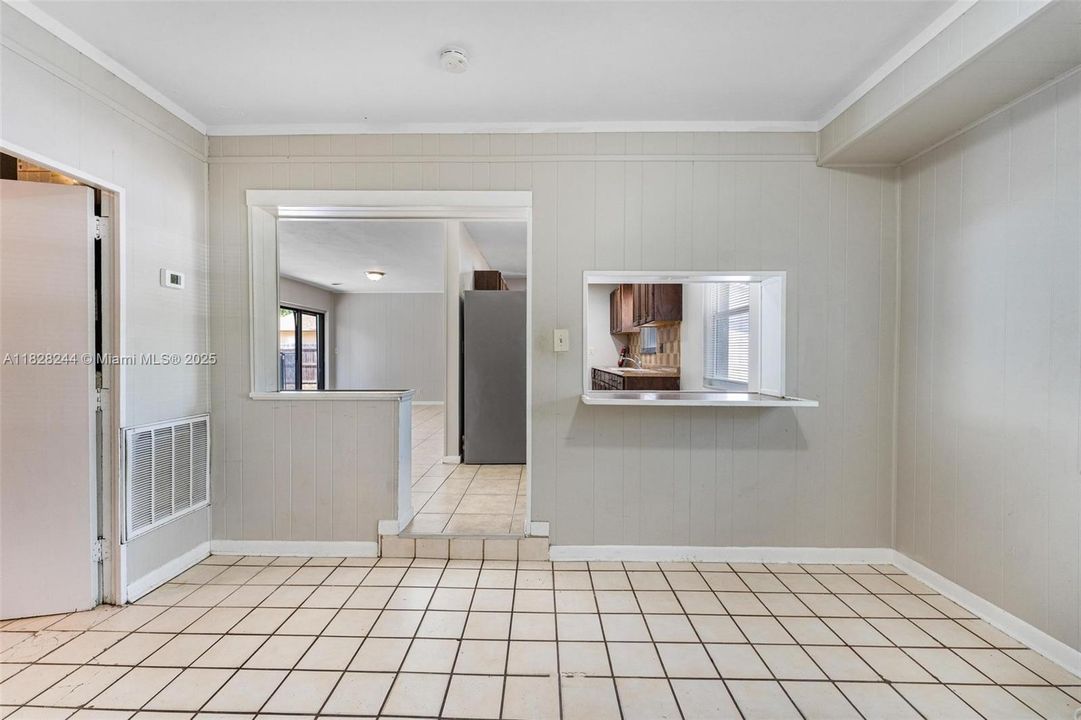 На продажу: $416,000 (3 спален, 2 ванн, 1423 Квадратных фут)