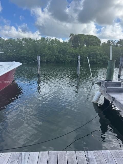 Vendido Recientemente: $2,200 (0.01 acres)