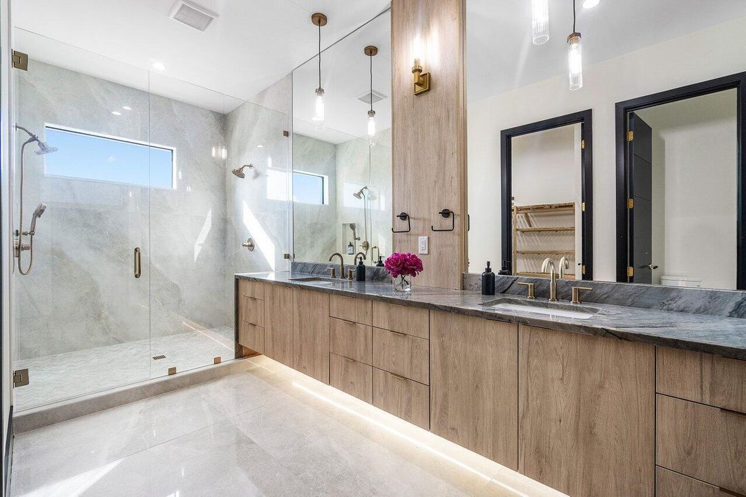 037-13480USHighway1-JunoBeach-FL-33408-S