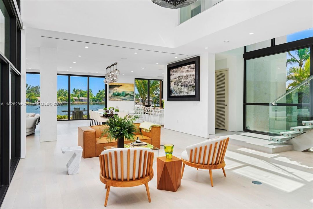 En Venta: $14,550,000 (6 camas, 7 baños, 5145 Pies cuadrados)