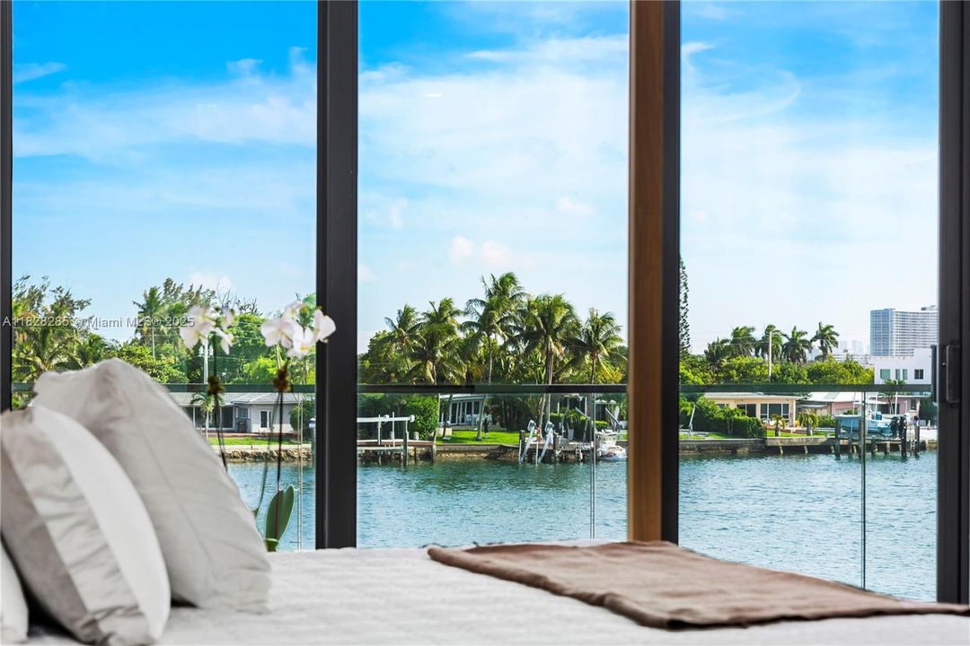 En Venta: $14,550,000 (6 camas, 7 baños, 5145 Pies cuadrados)