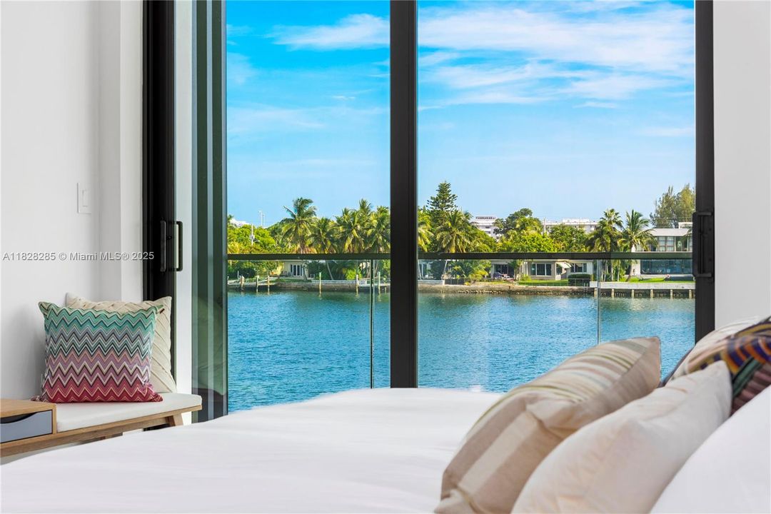 En Venta: $14,550,000 (6 camas, 7 baños, 5145 Pies cuadrados)