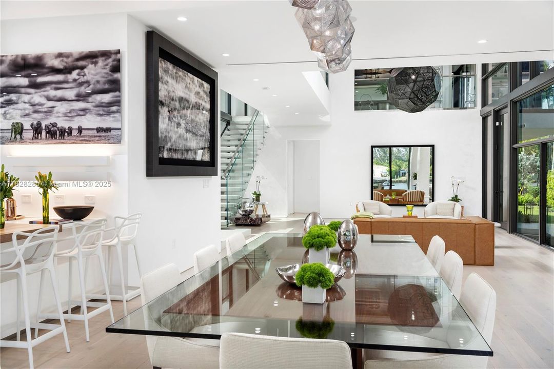 En Venta: $14,550,000 (6 camas, 7 baños, 5145 Pies cuadrados)