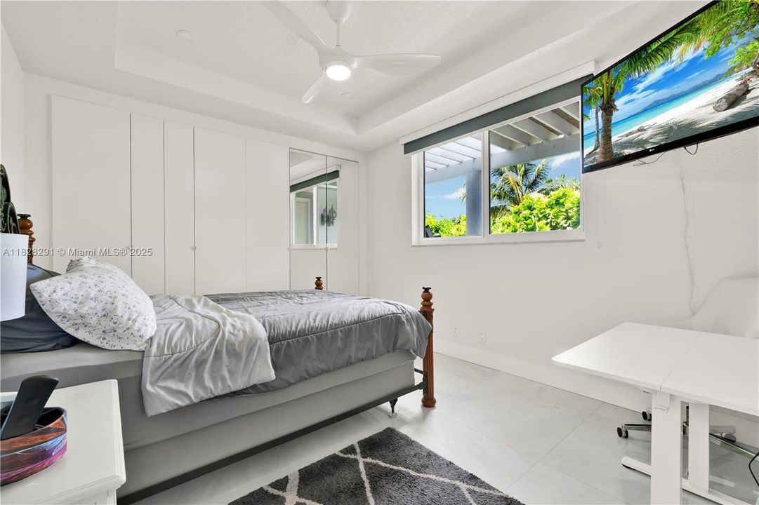 待售: $4,500,000 (5 贝兹, 4 浴室, 4905 平方英尺)