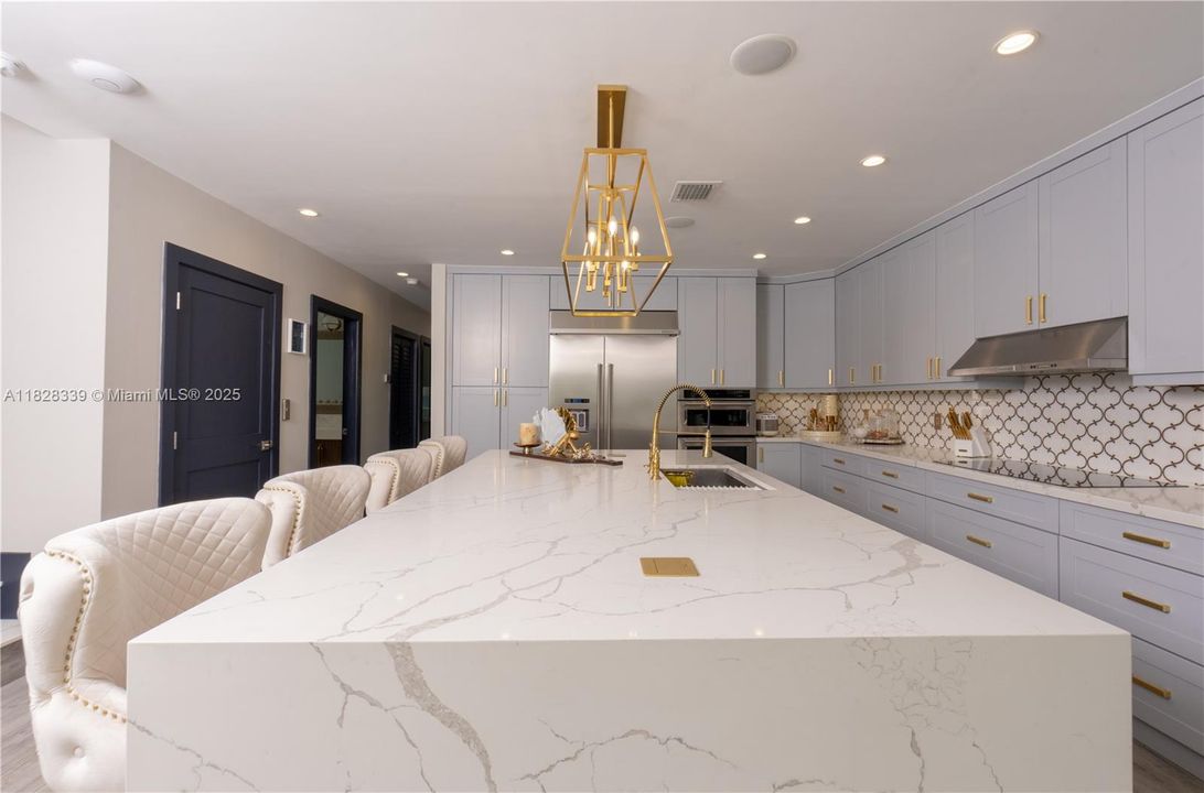 待售: $3,988,999 (5 贝兹, 3 浴室, 2848 平方英尺)