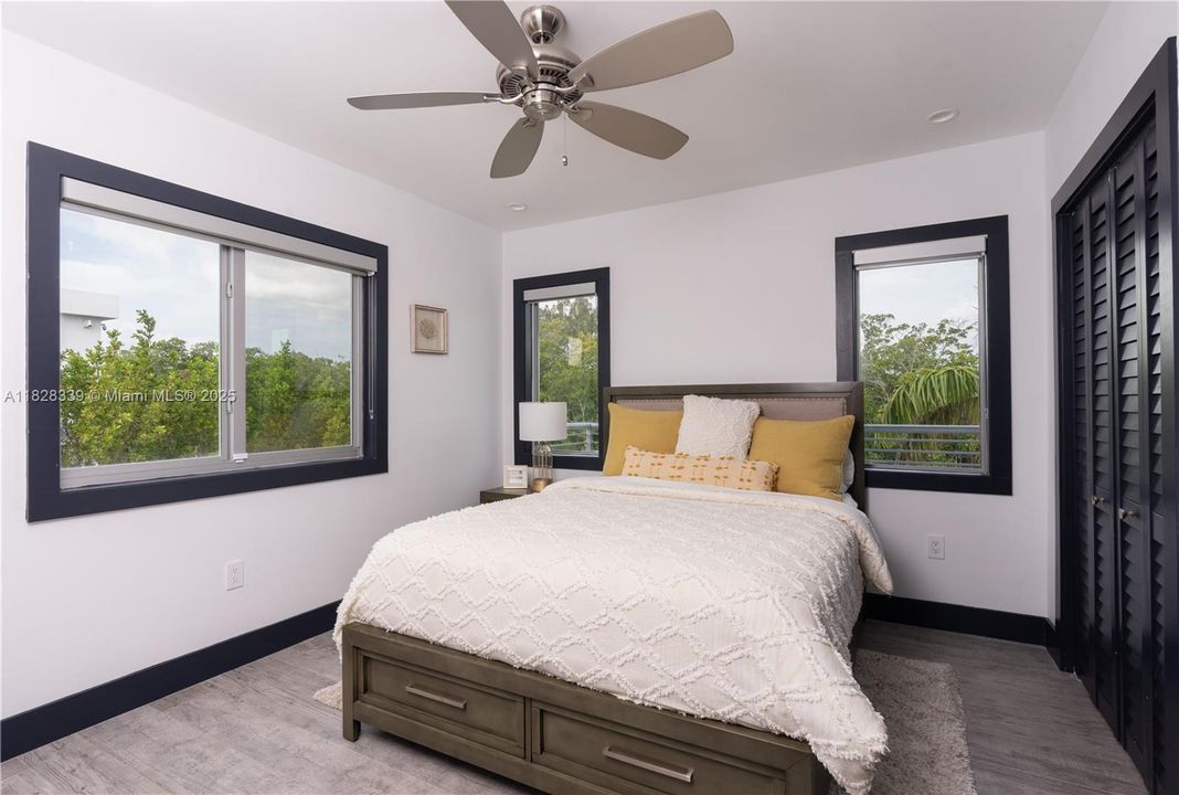 待售: $3,988,999 (5 贝兹, 3 浴室, 2848 平方英尺)