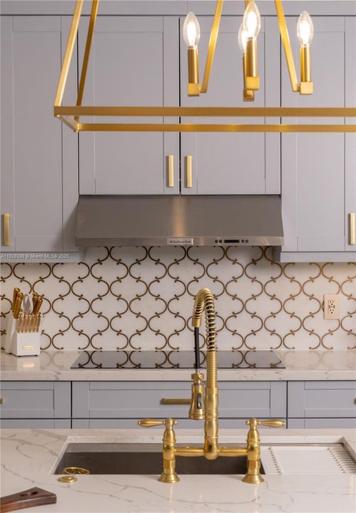 待售: $3,988,999 (5 贝兹, 3 浴室, 2848 平方英尺)