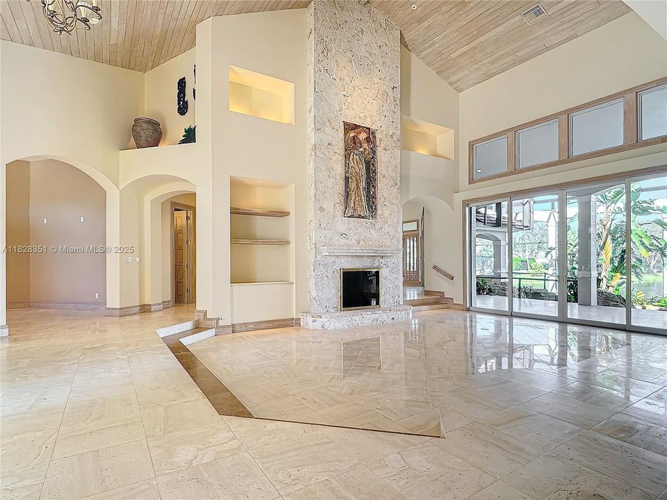 For Sale: $4,700,000 (4 beds, 5 baths, 7838 Square Feet)