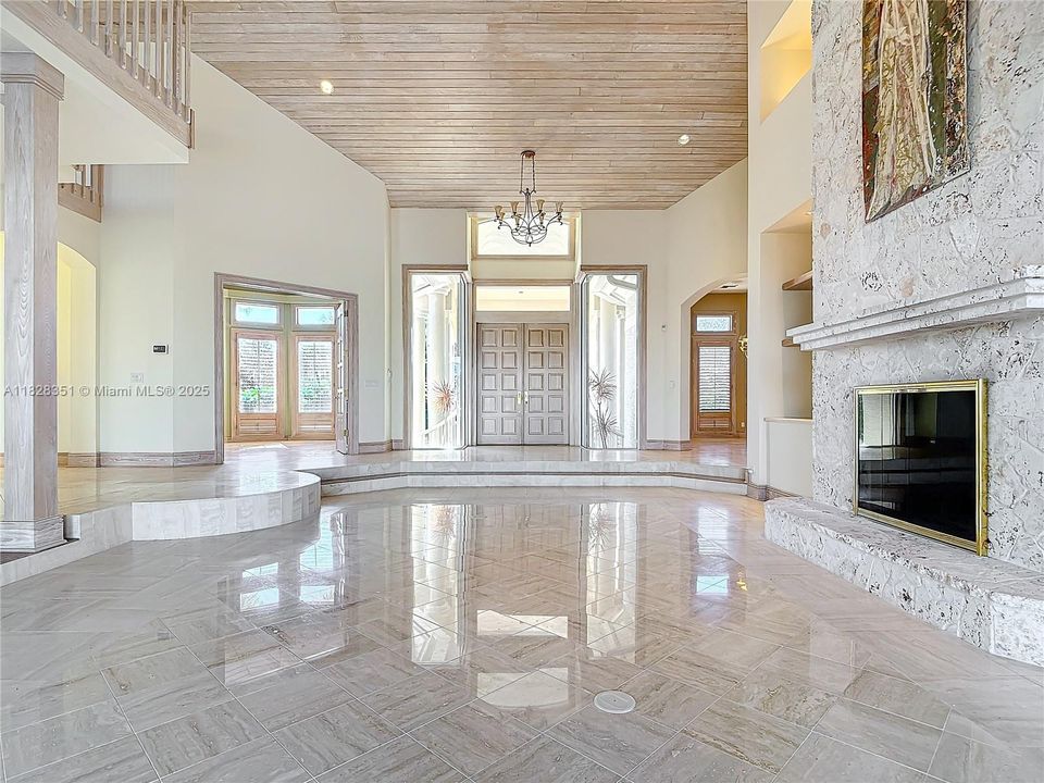 For Sale: $4,700,000 (4 beds, 5 baths, 7838 Square Feet)
