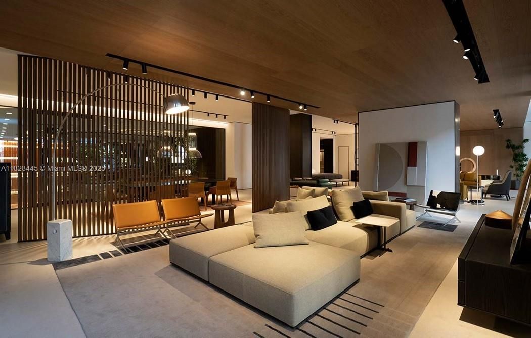 For Sale: $15,850,000 (6 beds, 7 baths, 0 Square Feet)