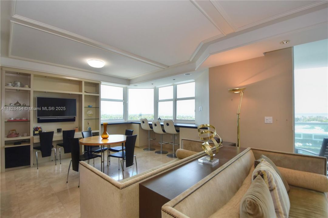 待售: $1,999,000 (4 贝兹, 5 浴室, 3575 平方英尺)