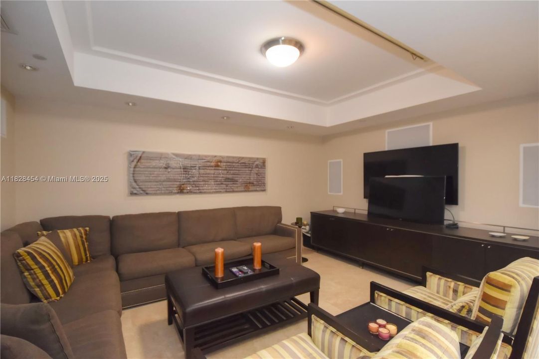 待售: $1,999,000 (4 贝兹, 5 浴室, 3575 平方英尺)