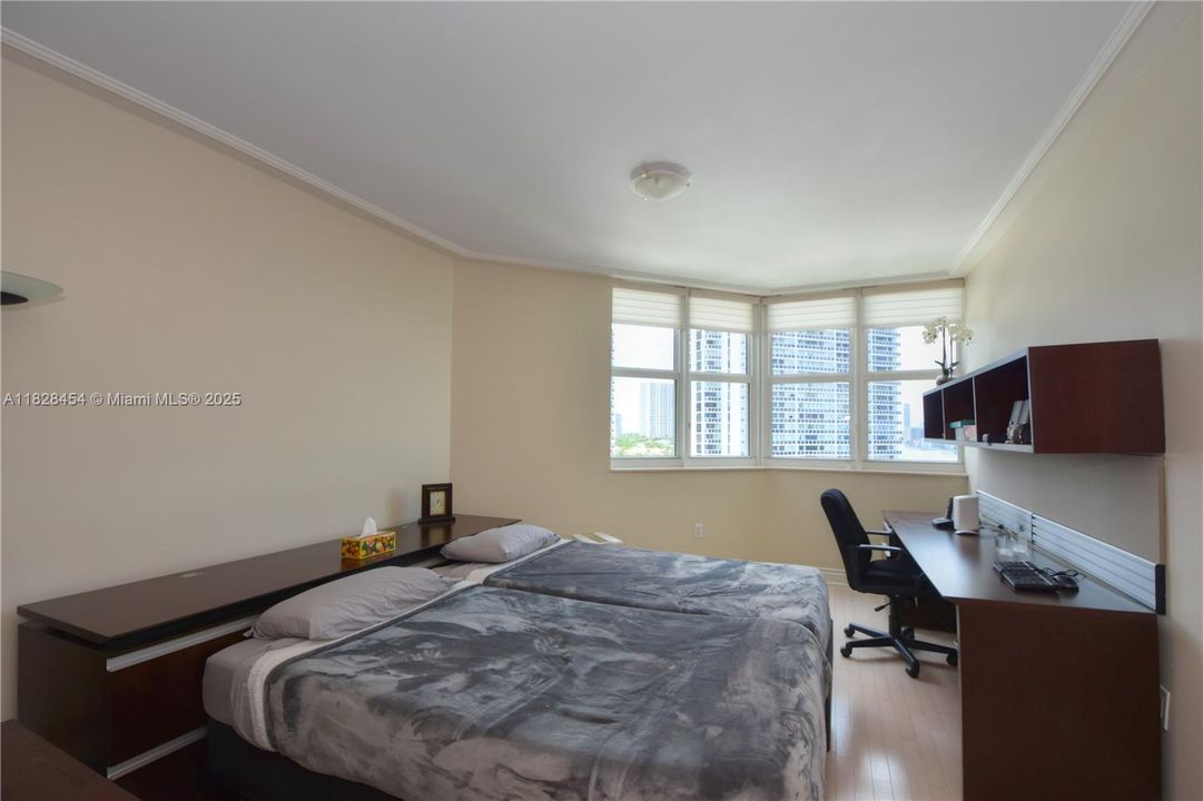 待售: $1,999,000 (4 贝兹, 5 浴室, 3575 平方英尺)