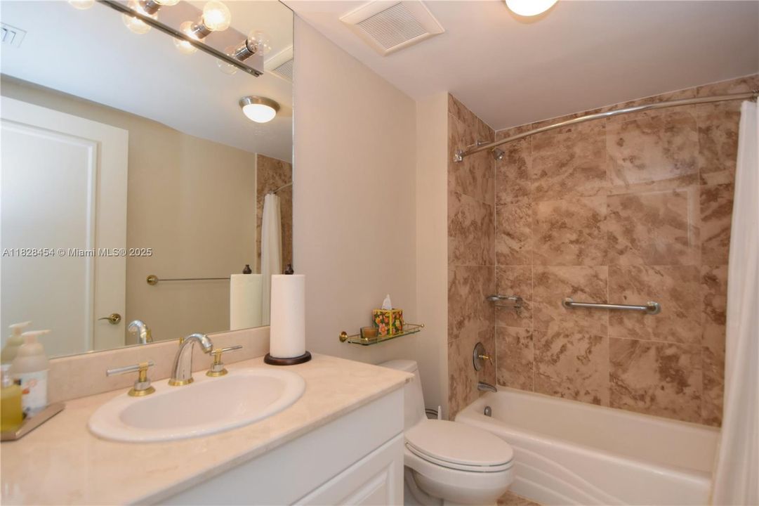 待售: $1,999,000 (4 贝兹, 5 浴室, 3575 平方英尺)