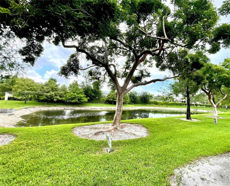 For Sale: $425,000 (3 beds, 2 baths, 1624 Square Feet)