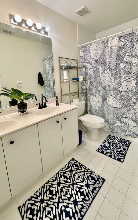 For Sale: $425,000 (3 beds, 2 baths, 1624 Square Feet)