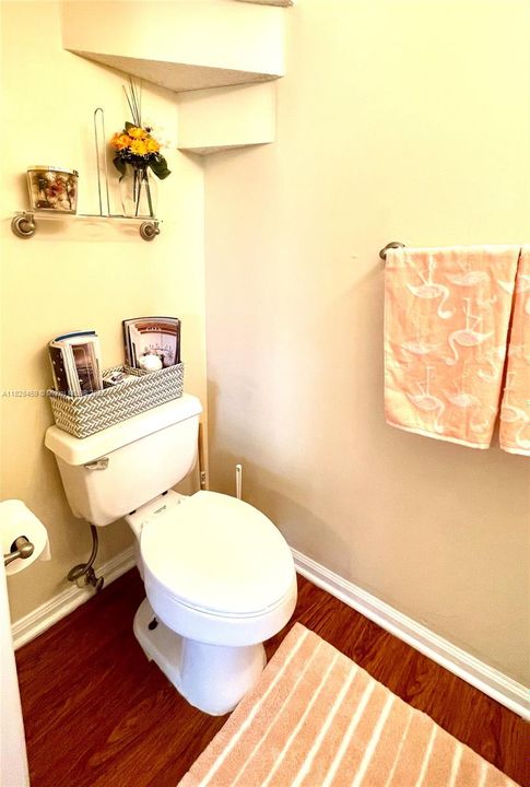 For Sale: $425,000 (3 beds, 2 baths, 1624 Square Feet)