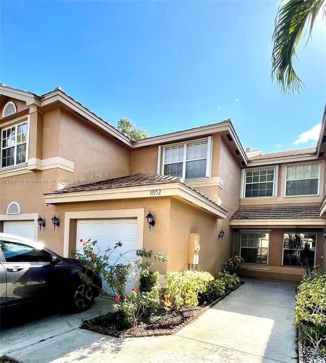 For Sale: $425,000 (3 beds, 2 baths, 1624 Square Feet)