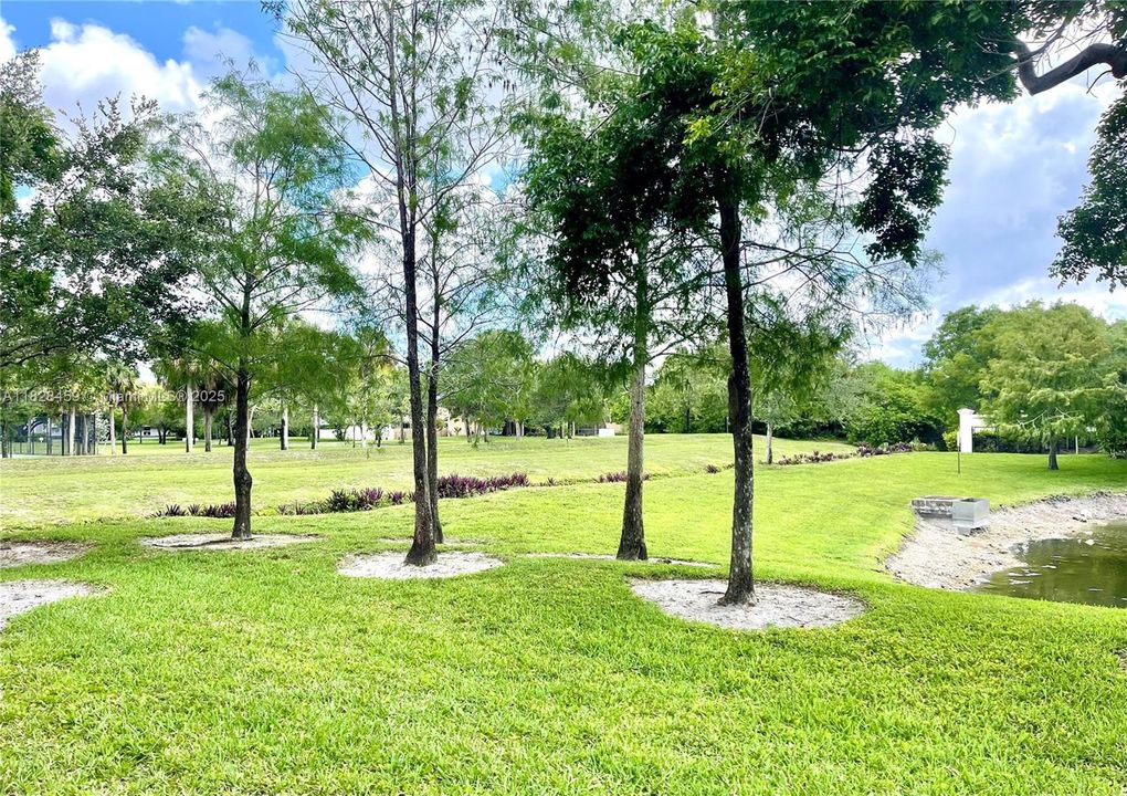 For Sale: $425,000 (3 beds, 2 baths, 1624 Square Feet)