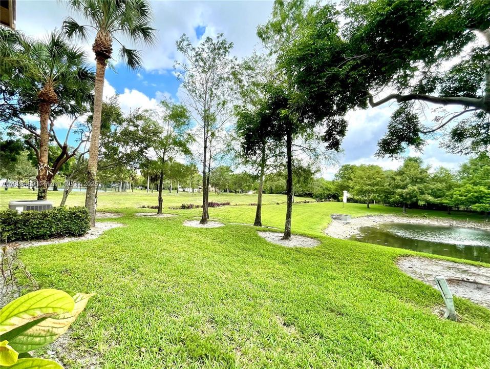 For Sale: $425,000 (3 beds, 2 baths, 1624 Square Feet)