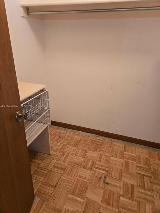 Под контрактом: $339,000 (2 спален, 2 ванн, 1497 Квадратных фут)
