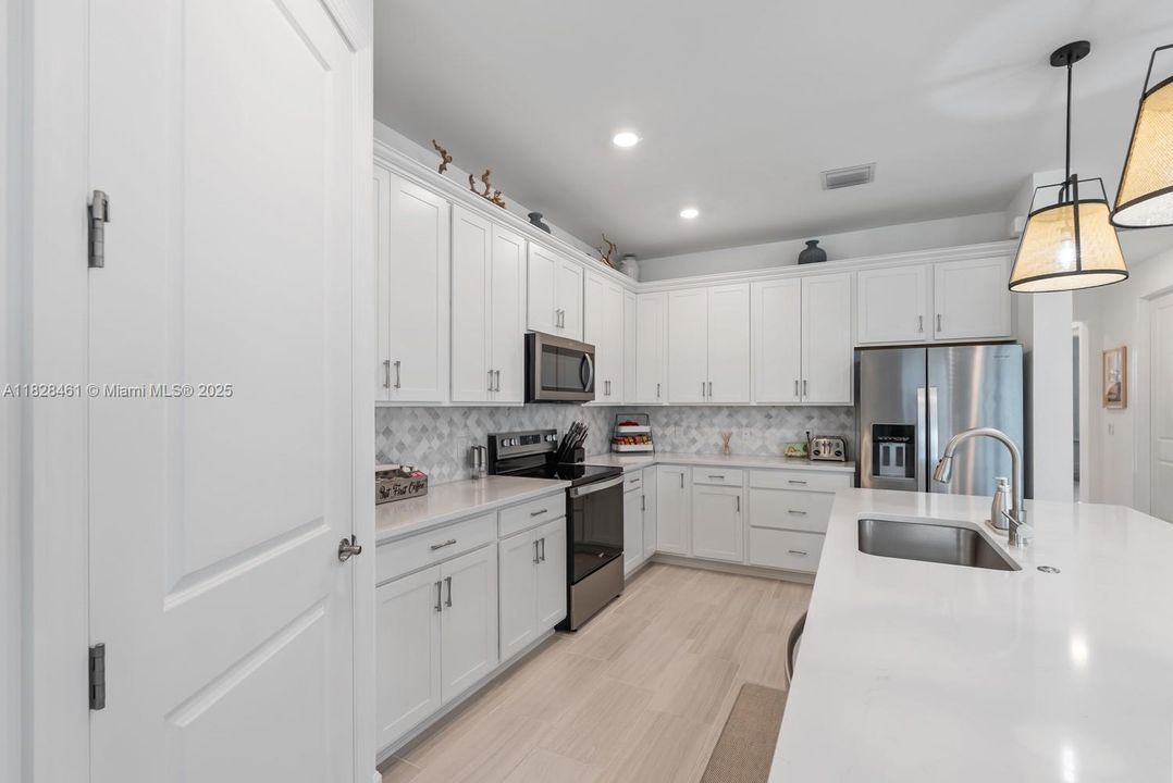 For Sale: $549,900 (2 beds, 2 baths, 0 Square Feet)