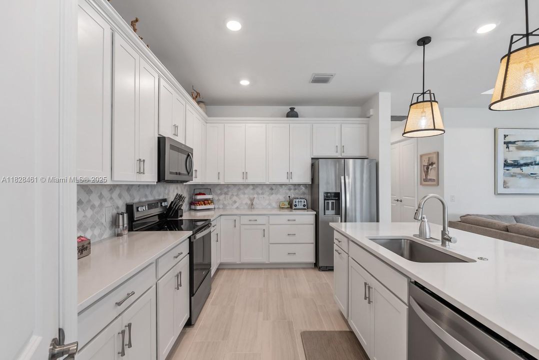 For Sale: $549,900 (2 beds, 2 baths, 0 Square Feet)