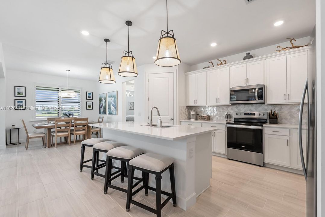 For Sale: $549,900 (2 beds, 2 baths, 0 Square Feet)
