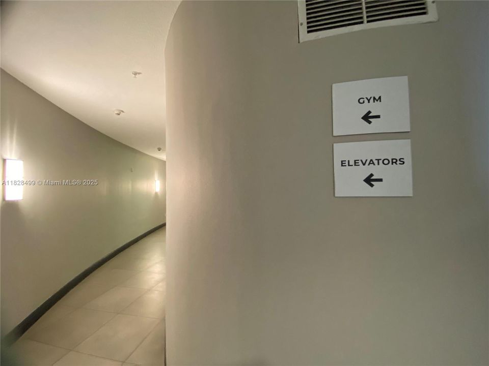 На продажу: $249,000 (0 спален, 1 ванн, 508 Квадратных фут)