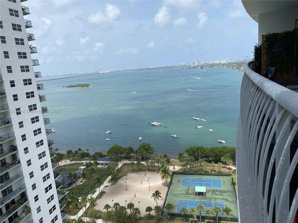 На продажу: $249,000 (0 спален, 1 ванн, 508 Квадратных фут)